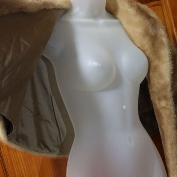 Vintage Mink or Fox Fur Stole Wrap with Pockets Old Money Glam Mob Wife OS - Picture 8 of 16